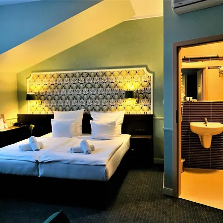 Amber Boutique - Amber 3*