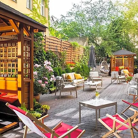 Amber Boutique - Amber Hotel 3*