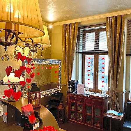 Amber Boutique - Amber Hotel 3*